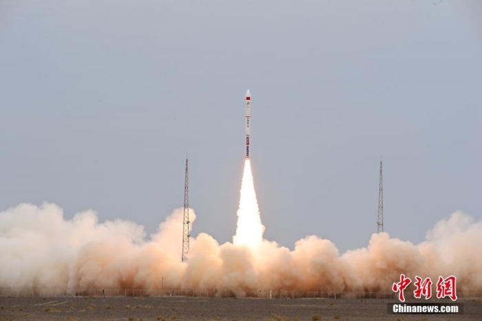 北京時(shí)間2023年8月10日12時(shí)03分，谷神星一號(hào)遙七運(yùn)載火箭在我國(guó)酒泉衛(wèi)星發(fā)射中心成功發(fā)射升空，將搭載的西光壹號(hào)01星等7顆衛(wèi)星順利送入預(yù)定軌道，發(fā)射任務(wù)獲得圓滿成功。此次任務(wù)是谷神星一號(hào)運(yùn)載火箭第7次飛行。汪江波 攝