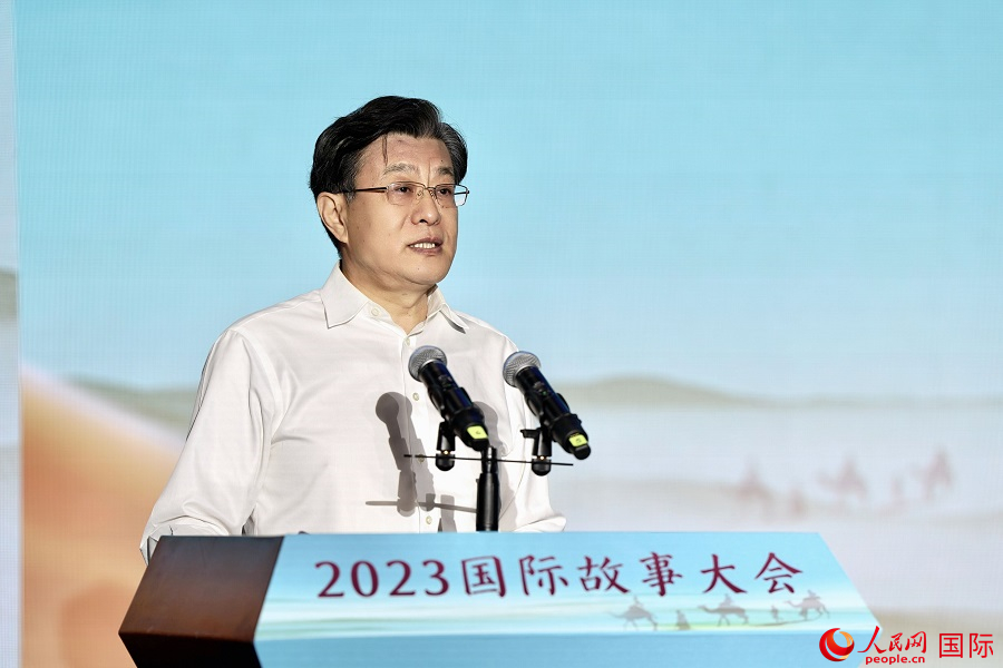 中國人民對外友好協(xié)會(huì)副會(huì)長李?？罗o。人民網(wǎng) 盧鵬宇攝