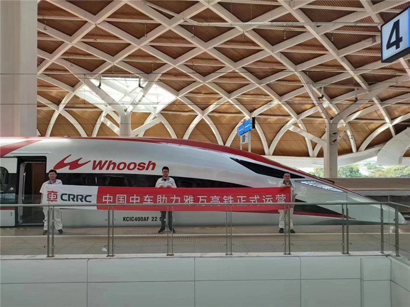 動(dòng)車組整裝待發(fā)。中車青島四方機(jī)車車輛股份有限公司供圖