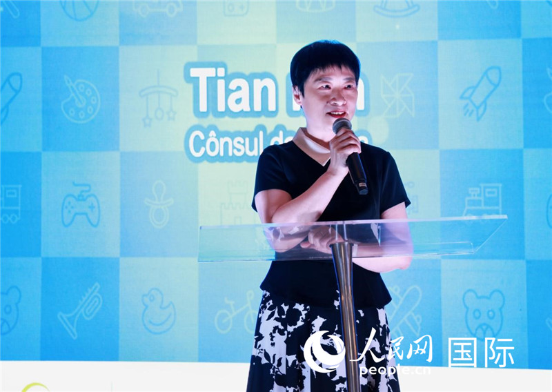 中國駐里約熱內(nèi)盧總領(lǐng)事田敏發(fā)表致辭。人民網(wǎng)記者宋亦然攝