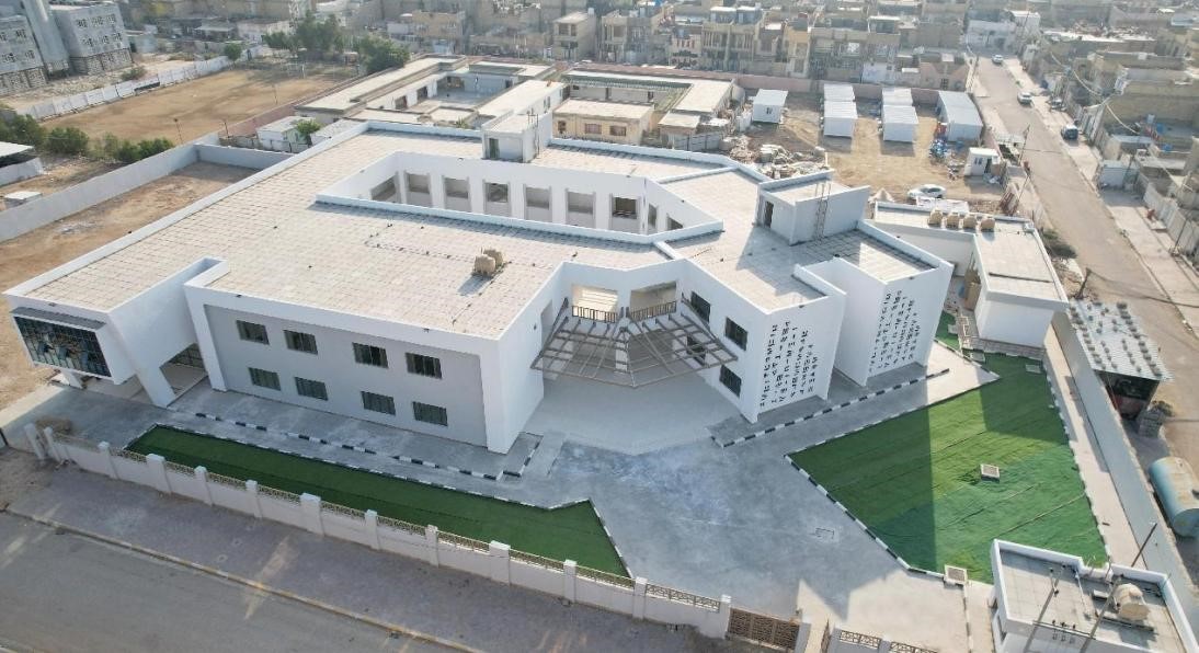 中國(guó)電建承建了679所伊拉克示范學(xué)校。圖為已經(jīng)竣工的伊拉克瓦西特省第20號(hào)學(xué)校。趙沖攝 中國(guó)電建供圖