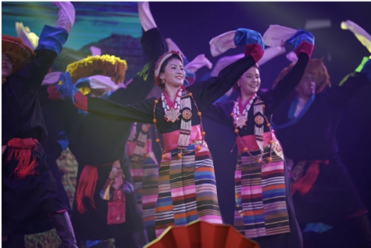 圖為2024“歡樂(lè)春節(jié)”中泰互致新春賀辭活動(dòng)現(xiàn)場(chǎng)。 中國(guó)駐泰國(guó)大使館文化處供圖