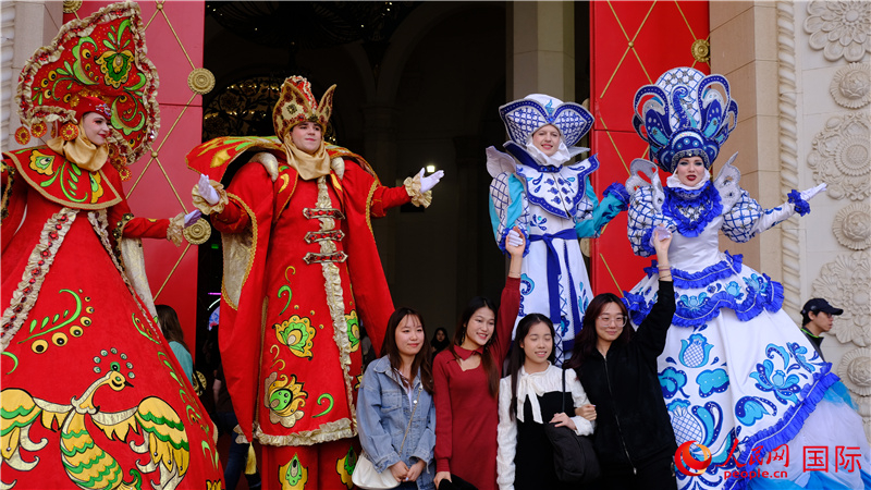 北京展覽館舉辦首屆俄羅斯“謝肉節(jié)”慶?；顒?。人民網(wǎng) 褚夢琦攝