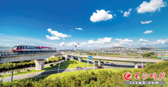 　　根據(jù)《實施意見》，長沙將建設(shè)聯(lián)通世界的航空樞紐，打造輻射全國的鐵路樞紐，深化綜合交通協(xié)調(diào)機制。    資料圖片