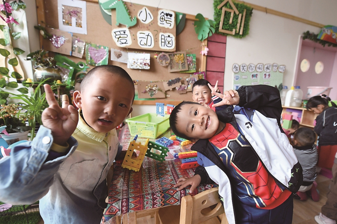 江蘇援建的拉薩市江蘇實驗幼兒園，所有師資在江蘇接受培訓，打造具有江蘇水準的優(yōu)質學前教育資源。 本報記者 萬程鵬 攝