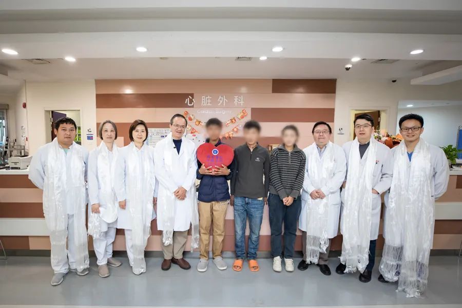 17歲少年咳嗽發(fā)熱15天，找不到感染原因！一查心臟更嚇人！上海醫(yī)生出手→