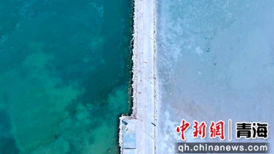 圖為冬日青海湖。李江寧攝