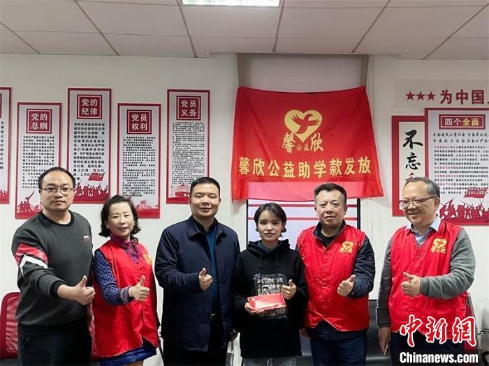 在湘求學(xué)的西藏女孩：“我淋過(guò)雨，也想努力為別人撐把傘”