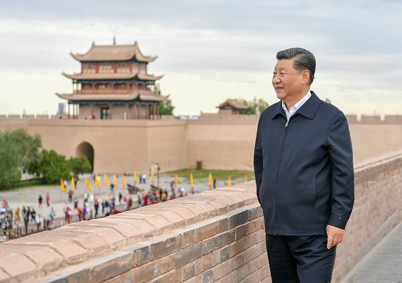 2019年8月20日，習(xí)近平總書記來到甘肅嘉峪關(guān)關(guān)城，登上城樓察看關(guān)城整體面貌，聽取河西走廊長城、關(guān)隘歷史文化情況介紹。