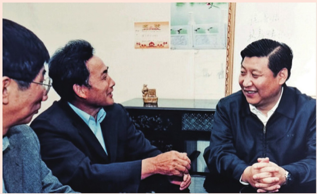 2003年4月24日，時任浙江省委書記習(xí)近平在浙江下姜村調(diào)研。