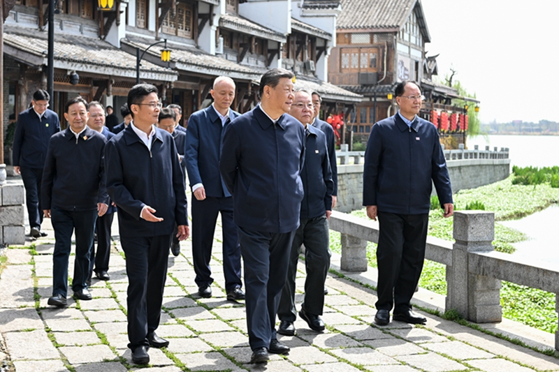 2024年3月19日，習(xí)近平總書記在湖南常德河街考察。