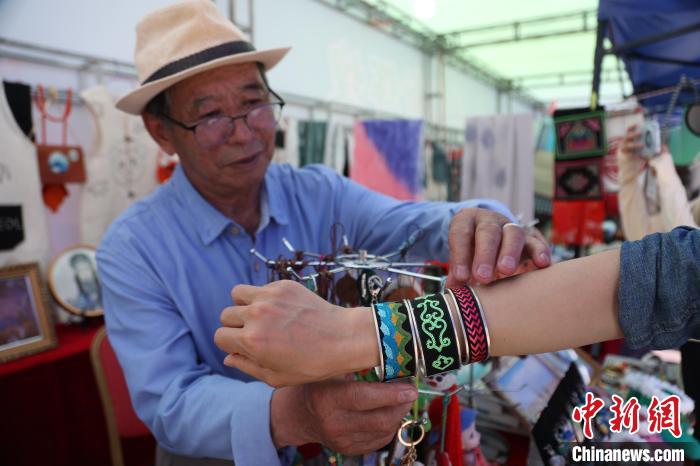 青海格爾木：保護挖掘、活態(tài)傳承45項非遺