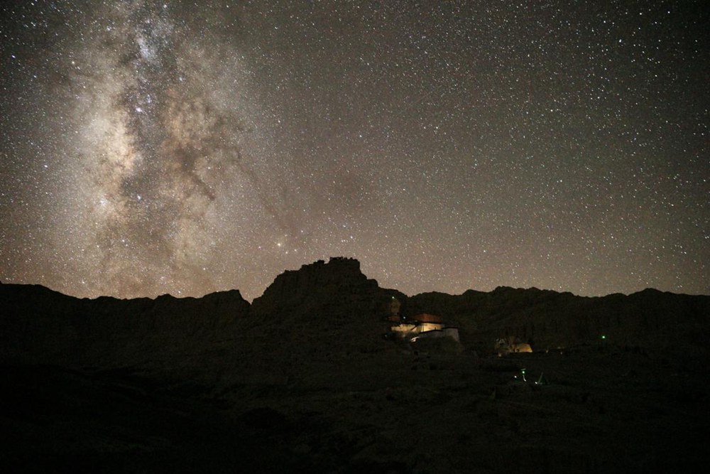 阿里暗夜星空。旦真次旦攝