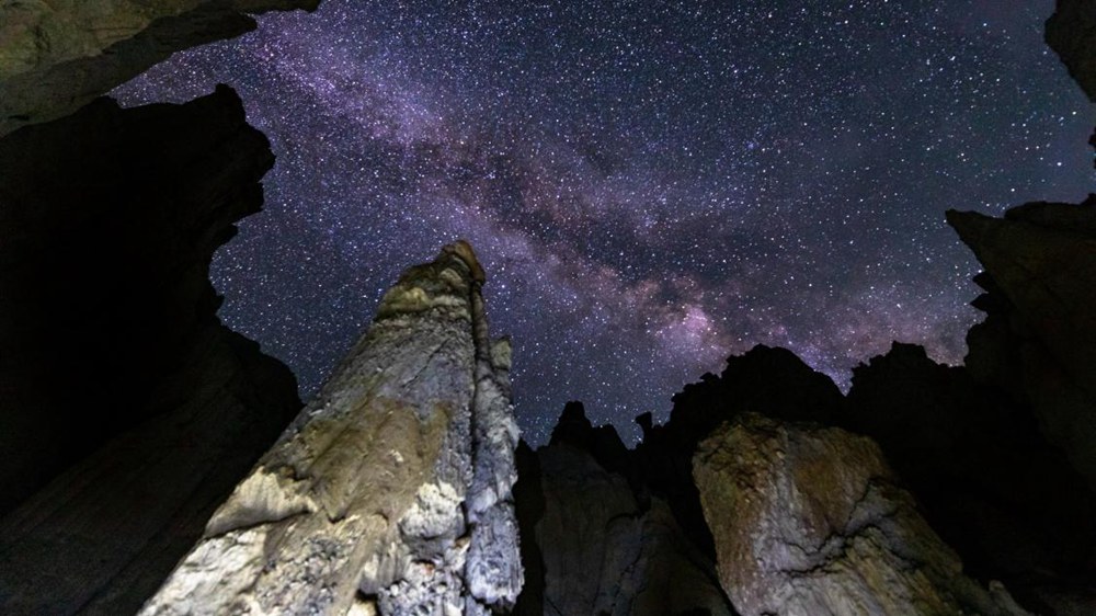 手可摘星辰。貢覺群培攝