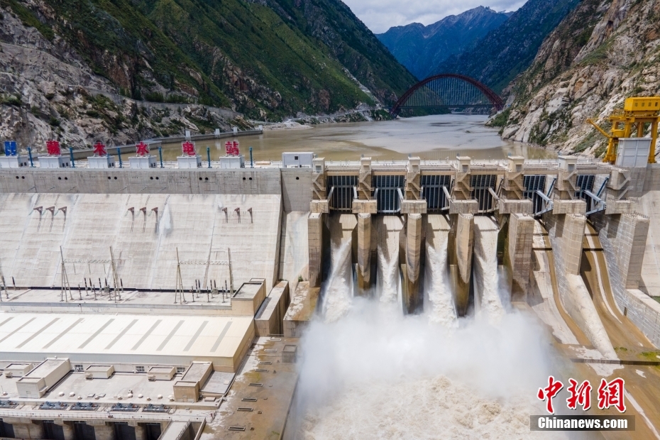 資料圖為2021年8月7日，西藏山南雅魯藏布江上的藏木水電站。（無人機畫面） <a target='_blank' href='/'><p  align=