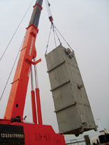 珠海天然氣液化項目冷箱、吸收塔設(shè)備安裝工程